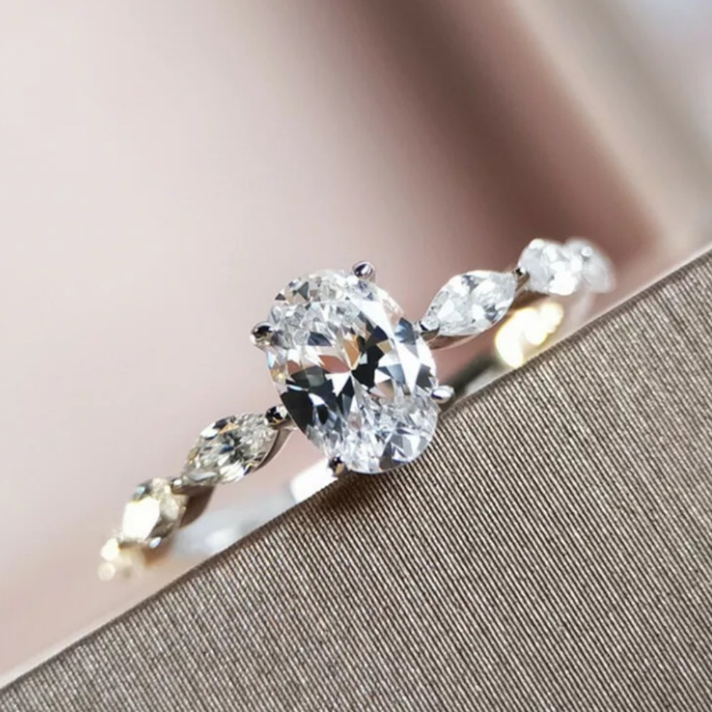 - LAST ONE !!NEW! 0.25 ct Moissanite Diamond Ring